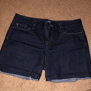 Cut off jean shorts